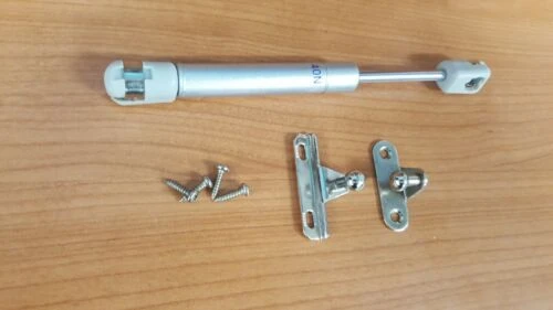 GAS STRUT FOR CARAVAN OVERHEAD CUPBOARDS SILVER 40NM 165MM 7 GAS STRUT FOR CARAVAN OVERHEAD CUPBOARDS SILVER 40NM 165MM - Image 5