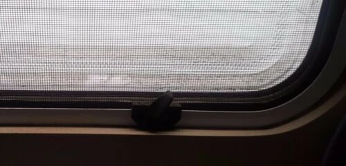 CAMEC CARAVAN WIND OUT WINDOW WOW THUMB LOCK BLACK 010196 - WITH RIVET 11 CAMEC CARAVAN WIND OUT WINDOW WOW THUMB LOCK BLACK 010196 - WITH RIVET - Image 9